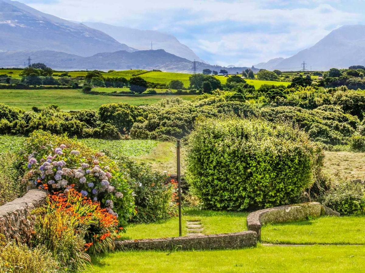 Coed Bolyn Lodge Llanddeiniolen Екстер'єр фото